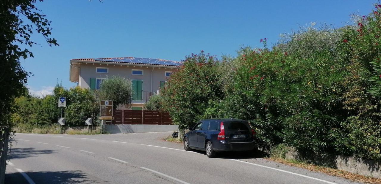 Bilocale Papavero, Magnolia O Girasole San Felice del Benaco Exterior photo